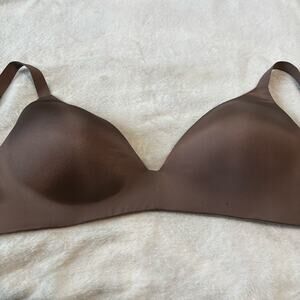 SKIMS wireless form t-shirt bra 40DD